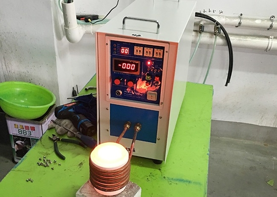 Small Gold Induction Melting Furnace Electric 15 Kw 600A Heating Currency